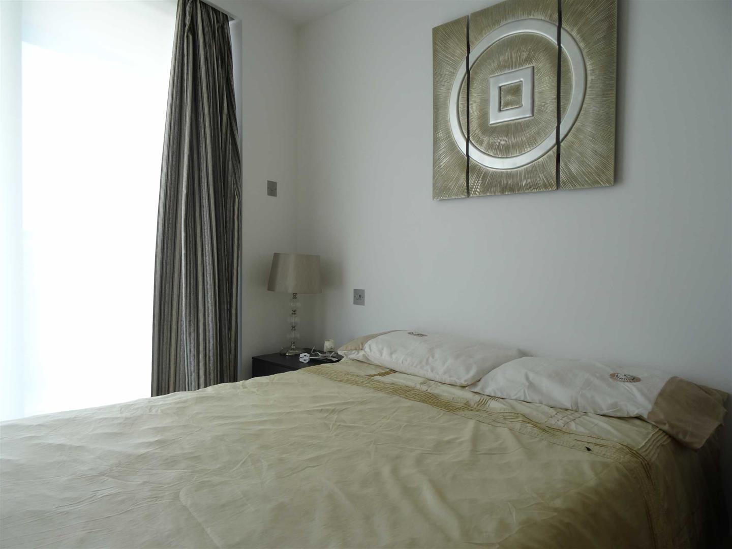 Image of Apartment - 2 Bedrooms - 1 Bathrooms for Rental in Majestic Ocean Plaza-Gibraltar, Image 4